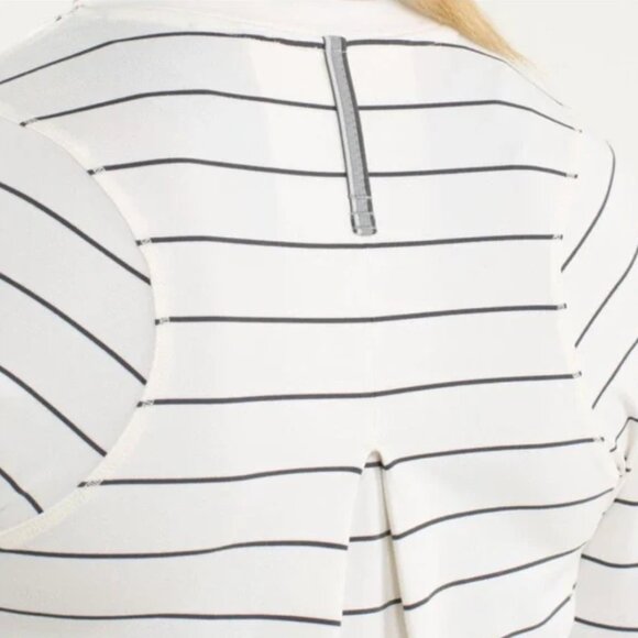 RARE Lululemon Tuck and Flow Long‎ Sleeve Striped Top - Picture 10 of 13